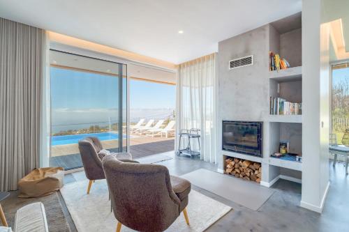 Casa Luz by LovelyStay