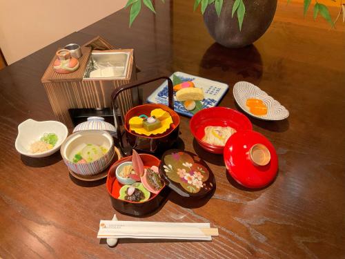 Φαγητό σε αυτό το ryokan ή κάπου εκεί κοντά