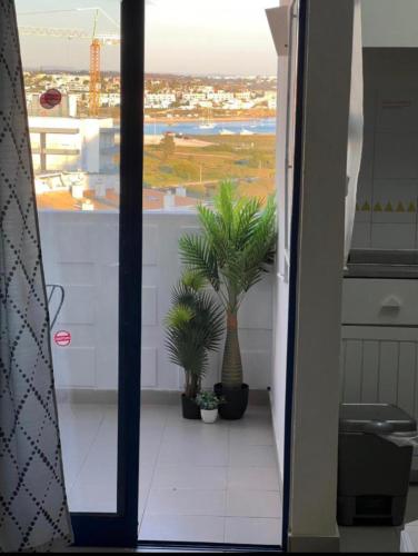 1-Bed - Sleeps 4 - Free Parking
