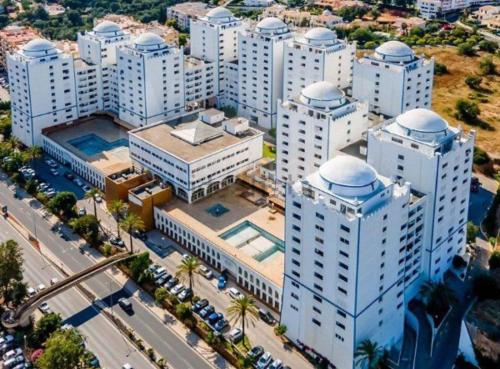 1-Bed - Sleeps 4 - Free Parking