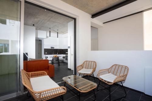 Bridge House 202-2BR Modern Apartment