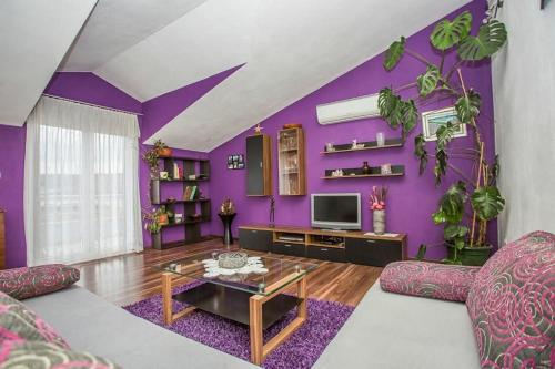 Blue Oyster Apartment