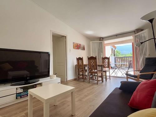 Maison avec chambre climatisée et vue sur les montagnes- 4 couchages - AR000-S26