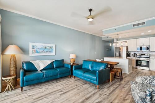 Kuchyňa alebo kuchynka v ubytovaní Laketown Wharf 2123 condo