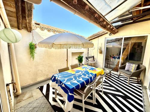 Photo de la galerie de l'établissement Le Confidentiel - terrasse et garage privé, à Nîmes