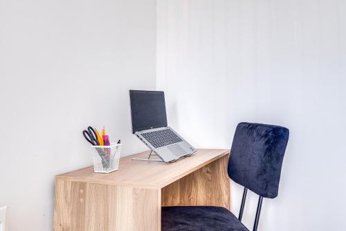 Luxury 2BR Near Bham Central, Parking, Desk & Coffee photo 45