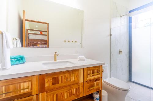Koupelna v ubytování New! Luxury-4 Suites-private Pool-ocean Views