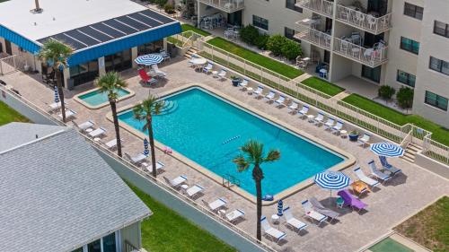 Kolam renang di atau dekat dengan 2bd-2ba Condo - New Smyrna Beach