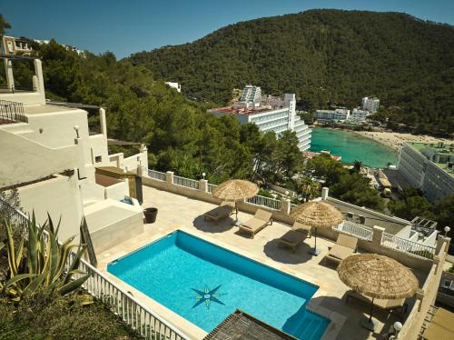 Imagen de la galería de Apartamentos Catharina Maria, en Cala Llonga