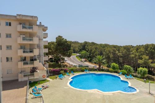 Charming apartment with pool and 2 bedrooms
