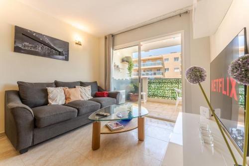Charming apartment with pool and 2 bedrooms