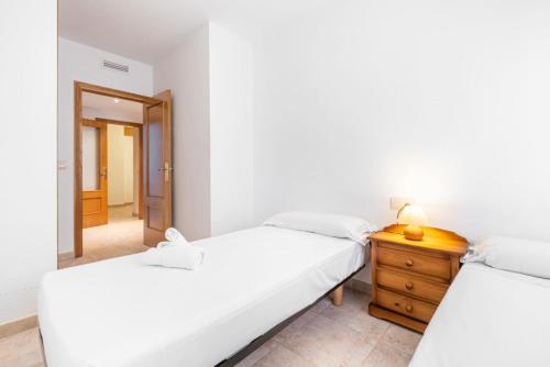 Denia Beach & Pool - Modern Flat near the Port with Parking