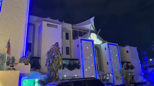 Gallery image of Hotel Leblanc Suites in Puerto La Cruz