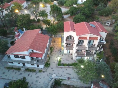 One Bedroom Apartment With Kitchenette# 12 A