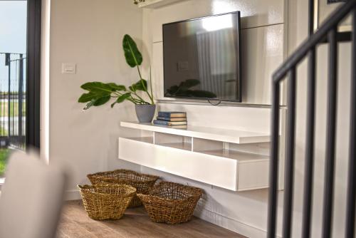 Ảnh trong thư viện ảnh của Puerto Varas frente al Lago Llanquihue "Aedes Salus" ở Puerto Varas