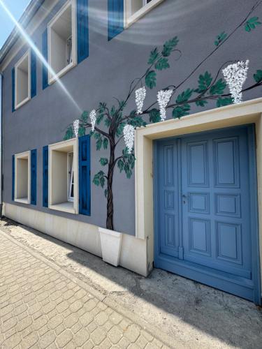 Budynek, w którym mieści się apartament