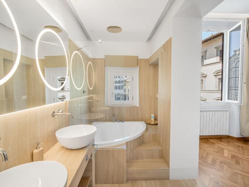 Four Seasons Duomo's Love Nest