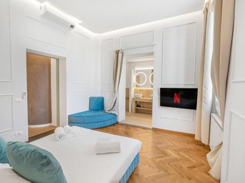 Four Seasons Duomo's Love Nest