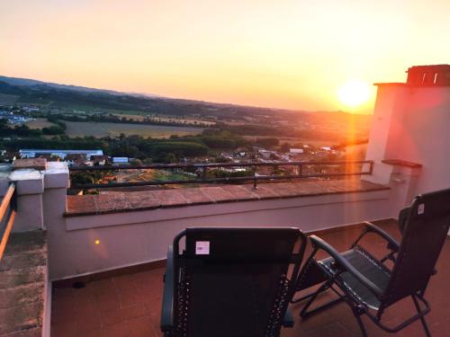 Východ nebo západ slunce při pohledu z apartmánu nebo okolí
