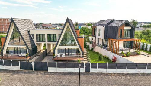 Foto AGrey frame Residence Villas