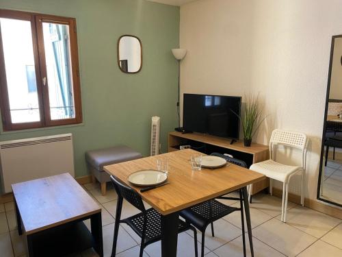 Photo de la galerie de l'établissement T2 contemporain centre ville, à Narbonne