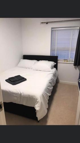 Katil atau katil-katil dalam bilik di Detached 4-Bed 2 Ensuites with Driveway Castle Donington Near EMA