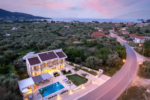 Gallery image of Supreme Luxury Suites in Skala Potamias
