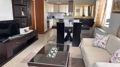 Three Keys Residence