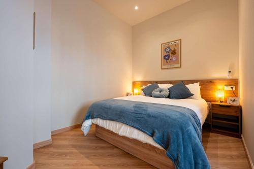 New Renovated - First Line Beach Apartment