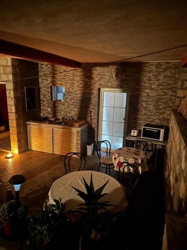 Kuchyň nebo kuchyňský kout v ubytování Villa Linna
