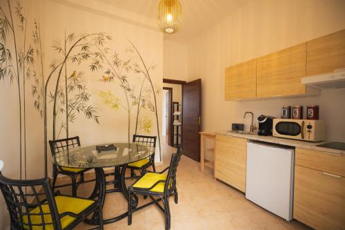 Nhà bếp/bếp nhỏ tại MirAntium - Anzio - Santa Teresa