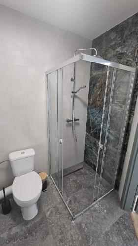 Un baño de W Ustce Lipa by Zilla