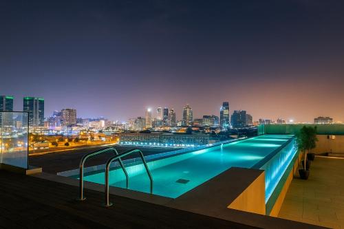 Elite Bur Dubai 2BR Near Downtown, Metro & Mall