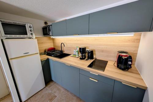 Superb Vacation House With Garden And Terrace