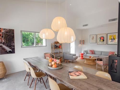 Photo de la galerie de l'établissement La Neptune, à La Croix-Valmer