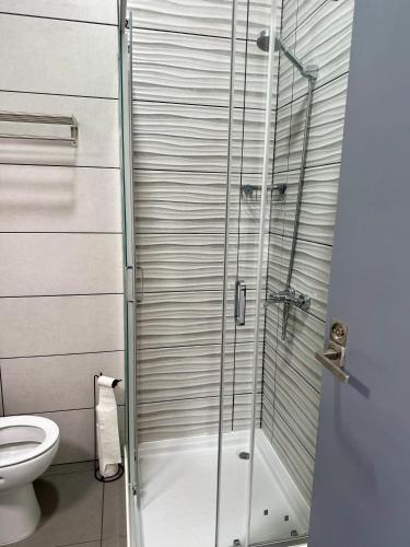 Ένα μπάνιο στο Casa Rey's