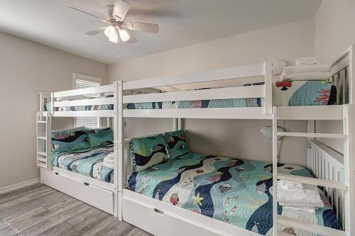 Postel nebo postele na pokoji v ubytování It Is Fine LCV26 Pet Friendly