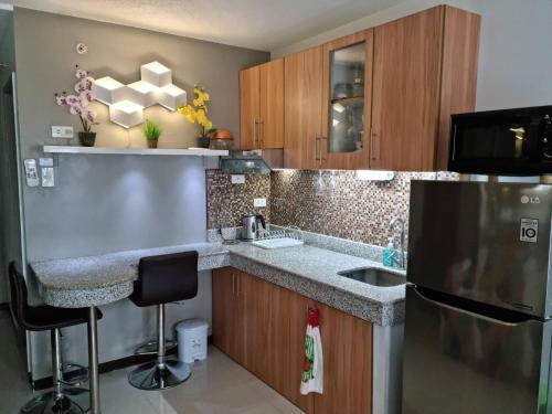 Gallery image of Cozy Guest Room in Cebu City with Private Entrance and Shared Pool in Cebu City