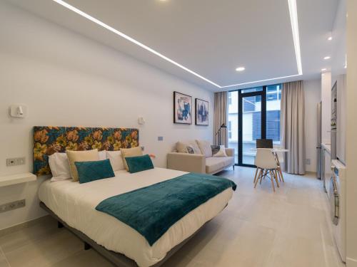 Studio in Las Palmas near Playa de Las Canteras
