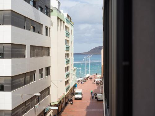 Studio in Las Palmas by Playa de Las Canteras