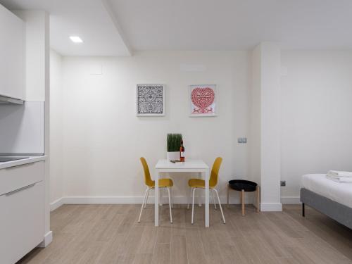 Apartment by Playa de Las Canteras Beach