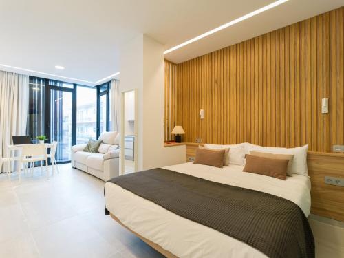 Apartment by Playa de Las Canteras Beach