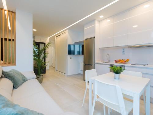 Apartment by Playa de Las Canteras Beach