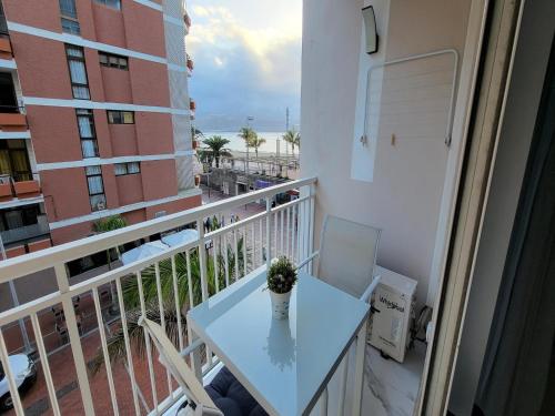 Seaside Apartment Las Palmas near Playa Canteras