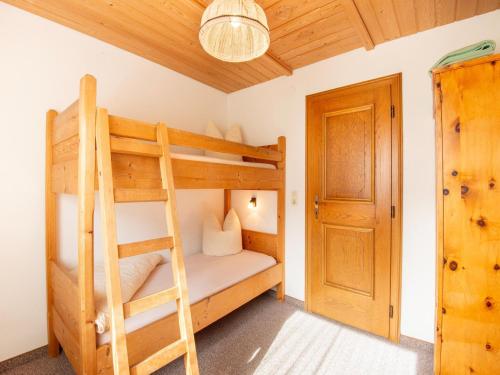 Gallery image of Chalet in Zell am Ziller near Ski Lift, cleaning included in Hainzenberg
