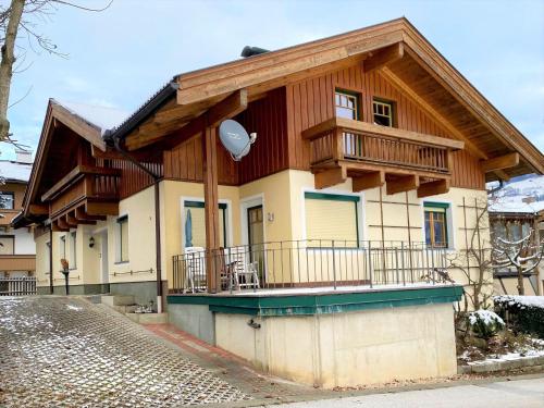 Gallery image of Chalet in Kaltenbach near Ski Lift, cleaning included in Kaltenbach