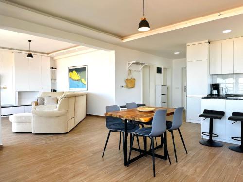 Η κουζίνα ή μικρή κουζίνα στο GlamSea