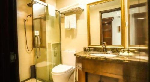 Bilik mandi di Changchun Global Hotel