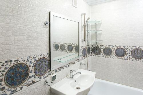 Ванна кімната в Hochu Priehat na Cheluskintsev