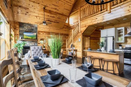 Smokies Sanctuary - Smoky Mtn A-Frame Hot Tub Mountain Views Firepit photo 5